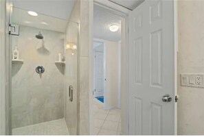 Shower, hair dryer, towels, soap - Gorgeous Full Harbor Views, 2-bedroom condo in beautiful Punta Gorda Isles.  (Punta Gorda)