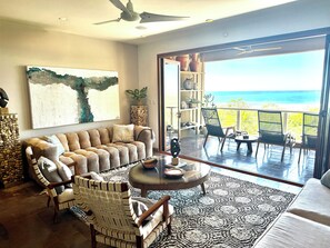 Smart TV - Prime Tamarindo Location • Stunning Ocean Views • Luxurious 3BR. Walk to Town. (Tamarindo)