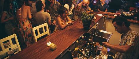 Snack bar