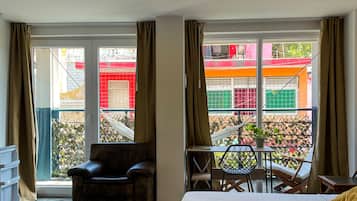 Junior Suite, Balcony | Hypo-allergenic bedding, laptop workspace, free WiFi, bed sheets
