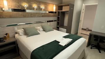 Deluxe Double Room, 1 Queen Bed