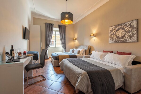 Apartment | 2 bedrooms, desk, laptop workspace, iron/ironing board