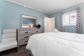 2 bedrooms, iron/ironing board, free WiFi, bed sheets