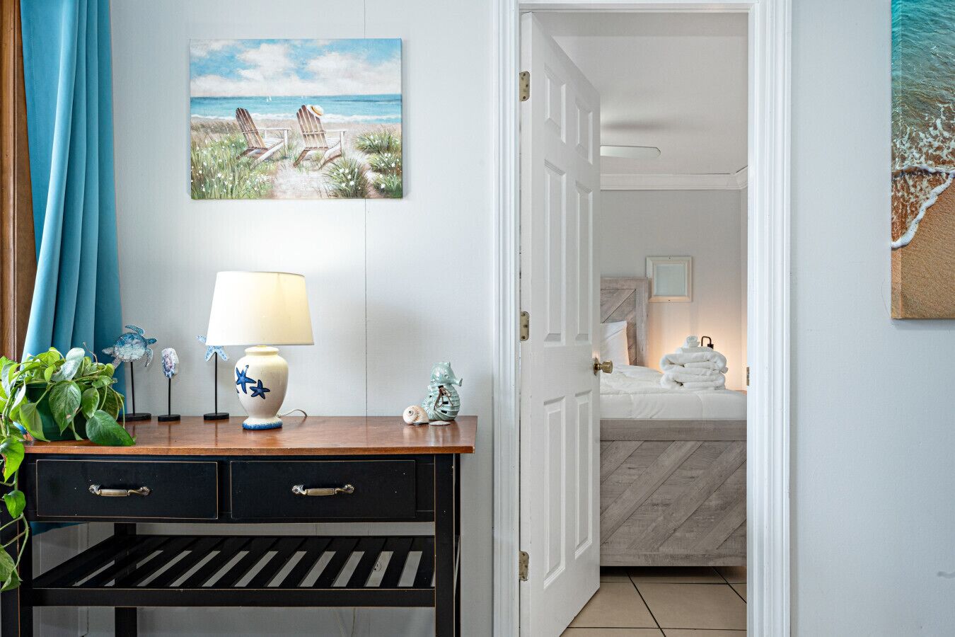1 habitación, tabla de planchar con plancha, wifi gratis y ropa de cama 