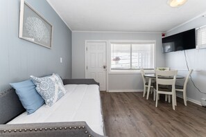 Interior - King Suite Steps to the Beach (466) (Old Orchard Beach)