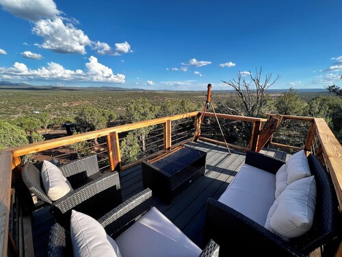 MOST UNIQUE 1-bedroom Dome in Williams with WiFi access