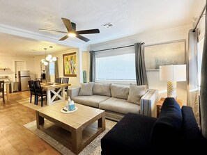 Apartment - 2br-newly Renovated Full Kitchen-3 Mins Asia Dist (Oklahoma City)