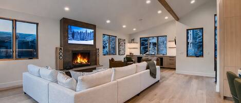 TV connectée, cheminée