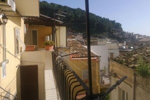 Property grounds - Ancient Portal - Rosetta (Regalbuto)