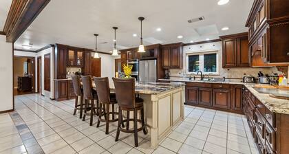 Charming private 3-bedroom Ranch with WiFi, AC, Pool in picturesque Princeton