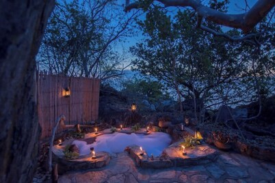 Nkwichi Lodge, self-catering luxury chalet Niassa C