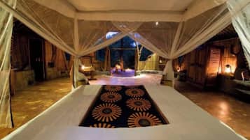 1 bedroom, bed sheets