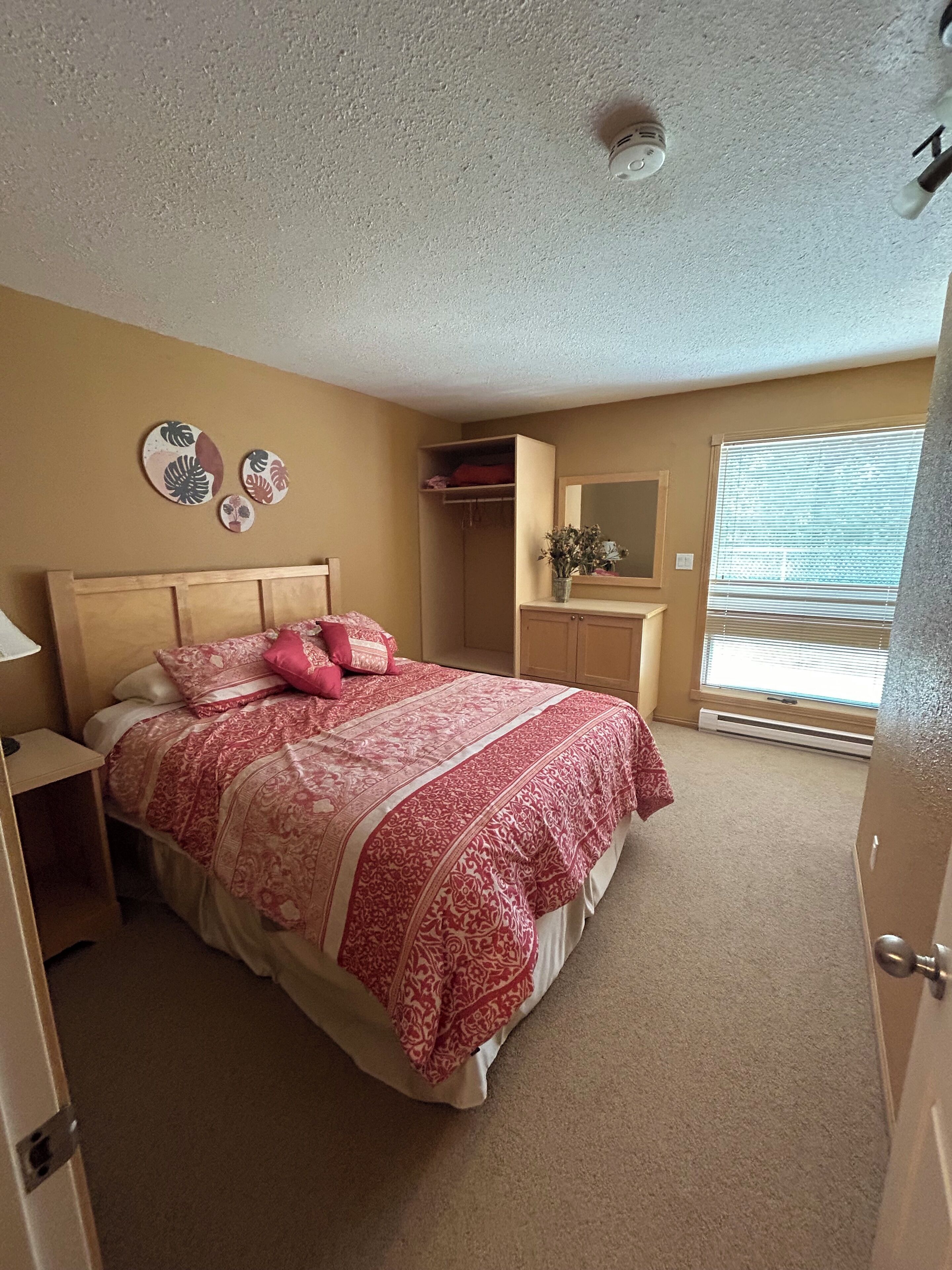 3 chambres, fer et planche à repasser, Wi-Fi, literie fournie