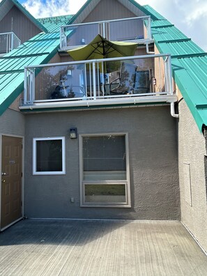 Exterior - Ski, Hike and Bike All You Like, right to the very front door (Kimberley)
