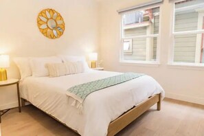 Unclassified image, 2 of 34, button - Bright 4BR Little Italy Home: Free Parking & Sleeps 9! (San Diego)