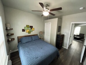 1 chambre, fer et planche à repasser, Wi-Fi, draps fournis