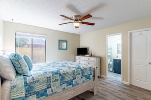 3 bedrooms, free WiFi, bed sheets - Charming 3-bedroom townhome in Shalimar with WiFi (Shalimar)