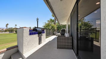 Rumah (2 Bedrooms) | Interior