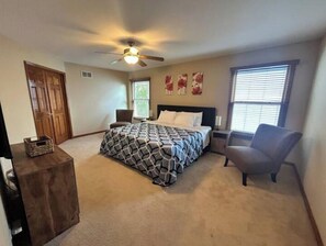 5 makuuhuonetta, silitysrauta/-lauta, Wi-Fi, vuodevaatteet