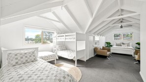 6 soveværelser, strygejern/strygebræt, weekendseng, internetforbindelse