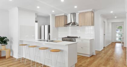 Cowes Sunset Retreat