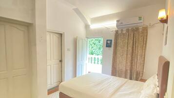 6 Schlafzimmer, BĂŒgeleisen/BĂŒgelbrett, WLAN, BettwĂ€sche