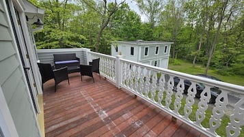 Appartement, salle de bains privée | Vue depuis le balcon