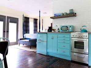 Appartement, salle de bain privée | Cuisine partagée