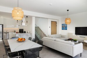 TV - Protaras Bay View Villa 11 (Protaras)
