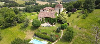 Château le But et sa Guest House. Proche de Périgueux au Cœur du Périgord