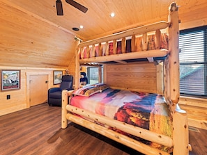 2 habitaciones, cuna de viaje, wifi y ropa de cama