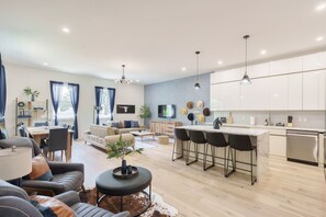 デラックス タウンホーム | リビング エリア