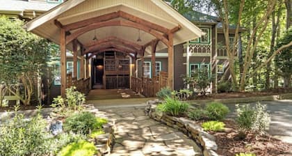 The Camp - Luxe Blue Ridge Condo