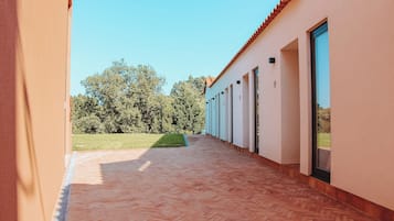 Quarto casal standard, vista para o pátio | Vista para o pátio