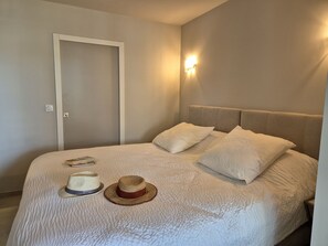 2 chambres, fer et planche à repasser, Wi-Fi gratuit