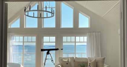 Fundy Bay Beach House
5 Bedroom, Ocean Front, Hot Tub, Theater Room, Fire Pit