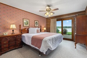 Bed sheets - The Lodges at Breezy Point (Breezy Point)
