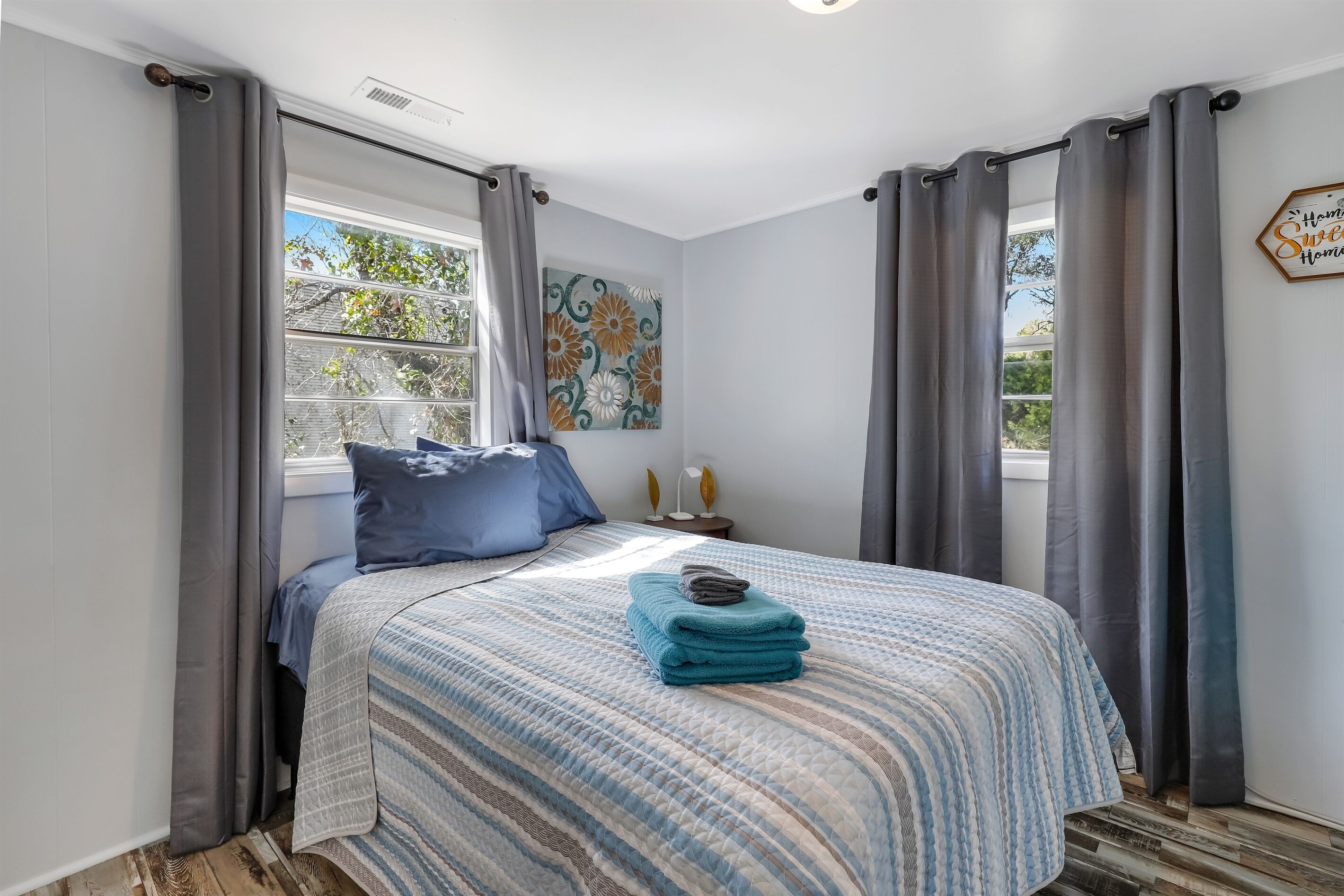 3 habitaciones, wifi gratis y ropa de cama 