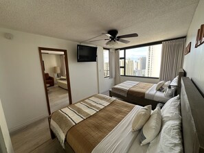 1 camera, ferro/asse da stiro, Wi-Fi