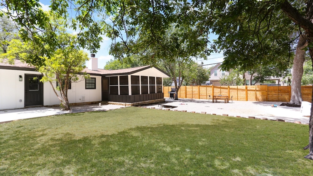 Alamo HeightsClose to Downtown2 King Beds San Antonio Vrbo