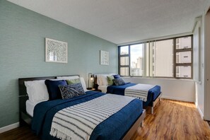 1 habitación, tabla de planchar con plancha y wifi