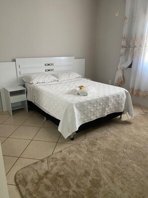 Deluxe-Haus, eigener Pool, Stadtblick | 4 Schlafzimmer, Verdunkelungsvorhänge, Bügeleisen/Bügelbrett