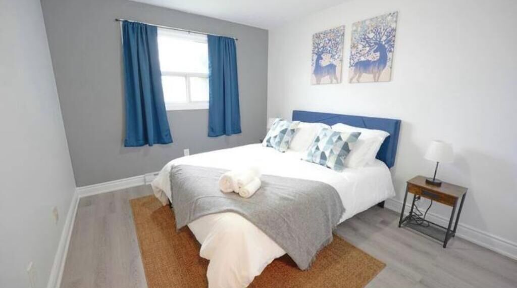 6 bedrooms, in-room safe, iron/ironing board, free WiFi