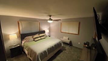 3 bedrooms, in-room safe, free WiFi, bed sheets