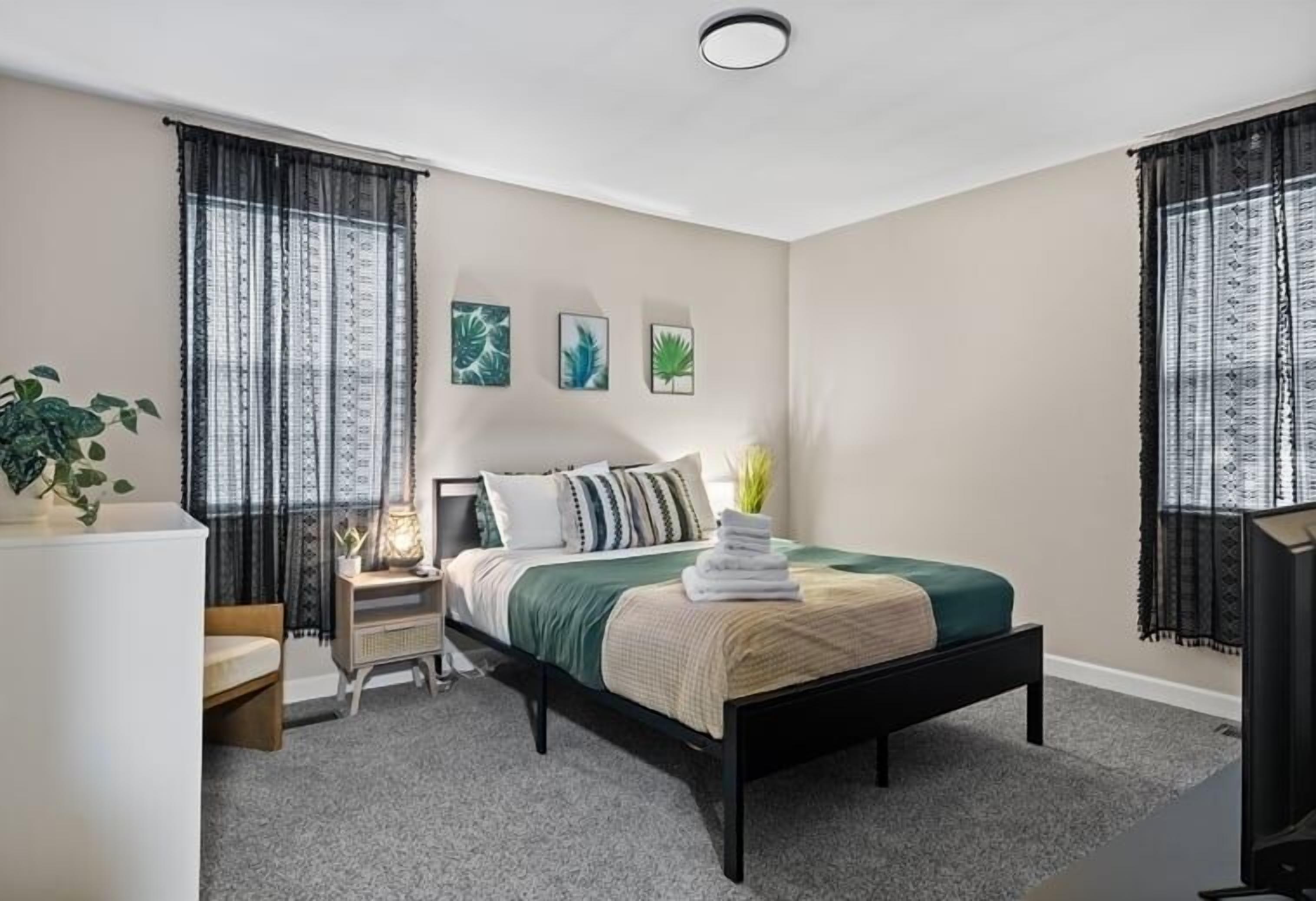 3 slaapkamers, een bureau, een strijkplank/strijkijzer, gratis wifi