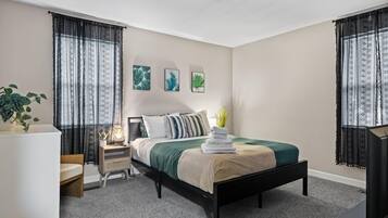 3 slaapkamers, een bureau, een strijkplank/strijkijzer, gratis wifi