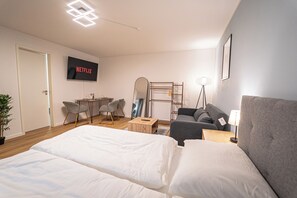 1 bedroom, soundproofing, free WiFi - LUXOMES: Vilshofen Altstadt Apartments (Vilshofen)