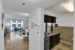 Interior - Superb Private unit Perfectly Located In Brickell (Miami)