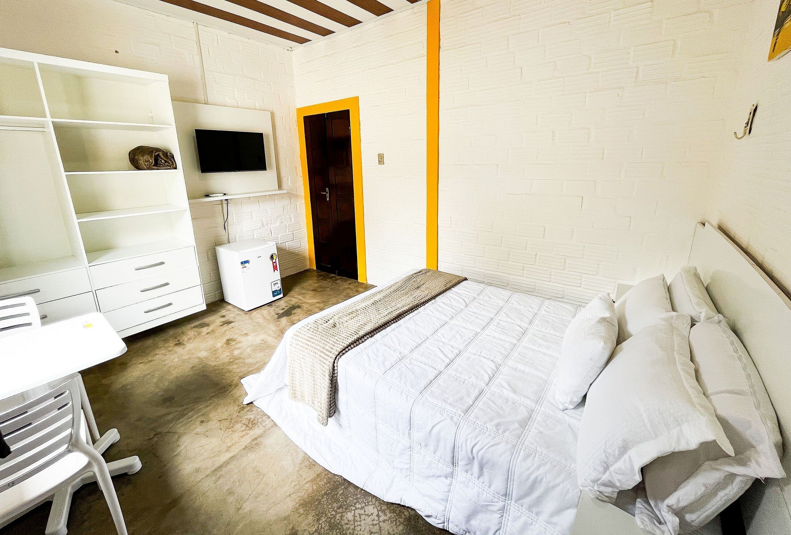 Luxury Cottage, Pool Access, Mountain View | 6 bedrooms, Egyptian cotton sheets, premium bedding, minibar