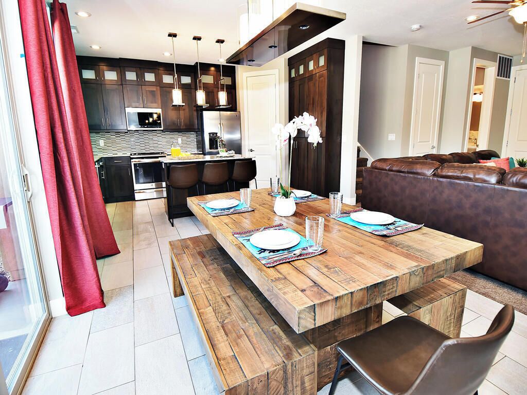 Luksushus, fjellutsikt | Spisestue